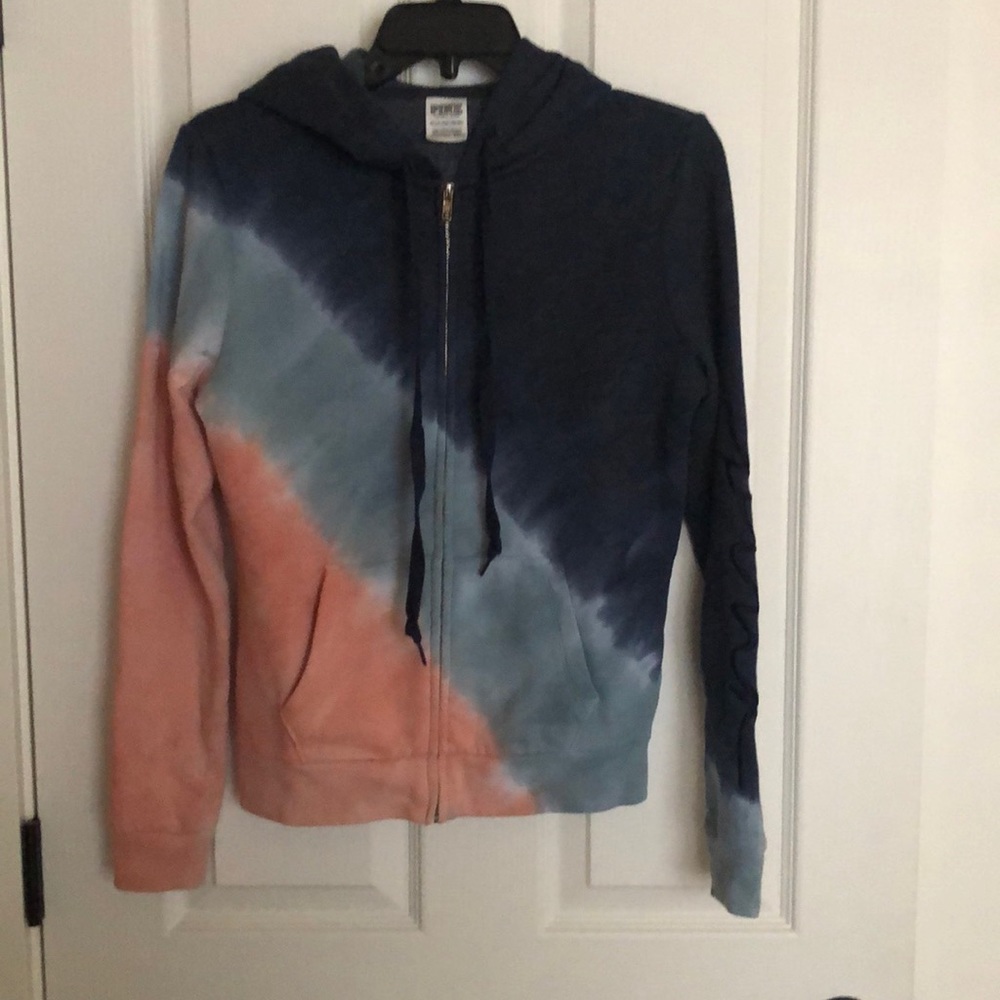 Victoria Secret sweatshirt, like new.